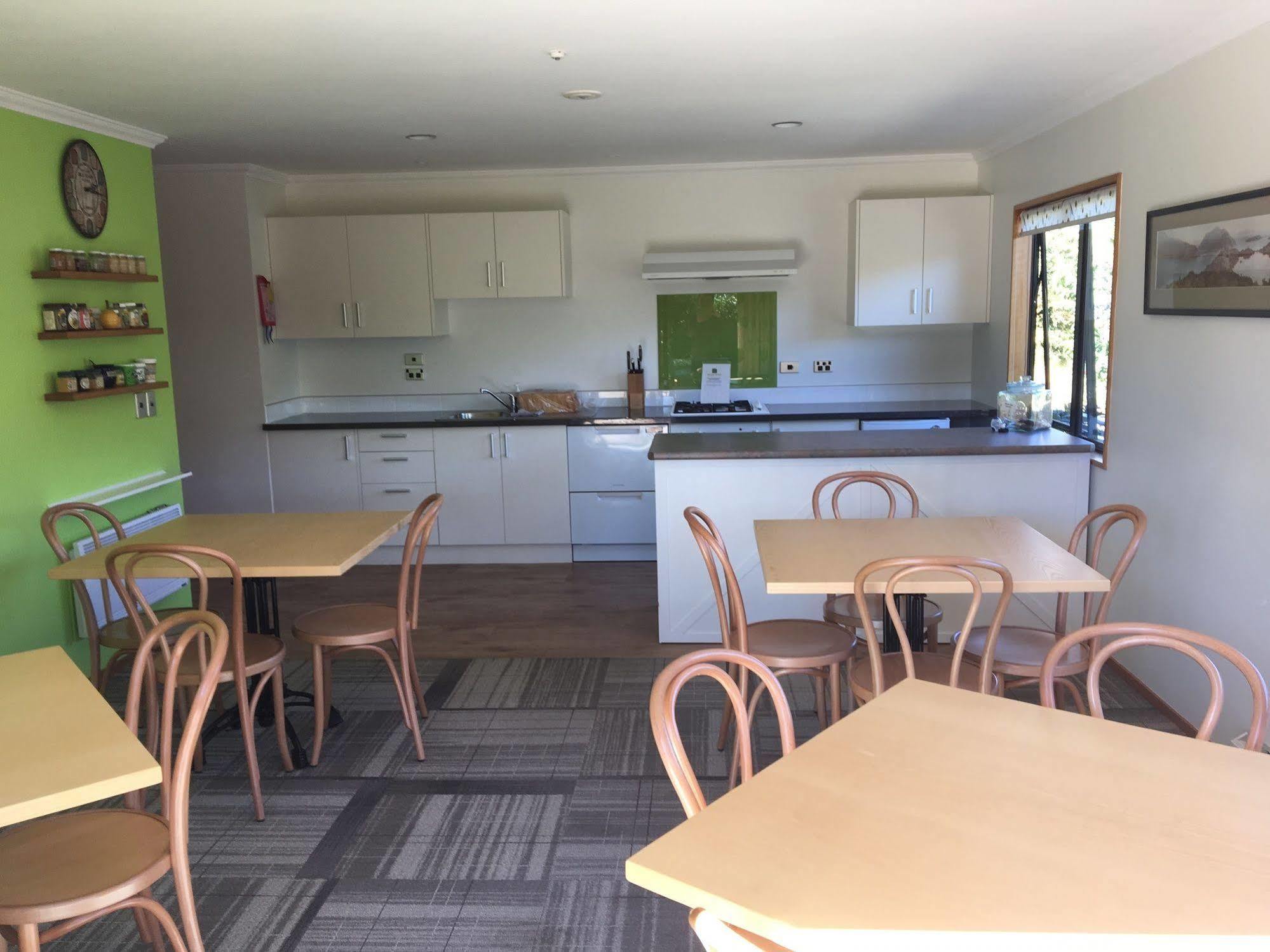 Wanaka Springs Lodge Eksteriør billede